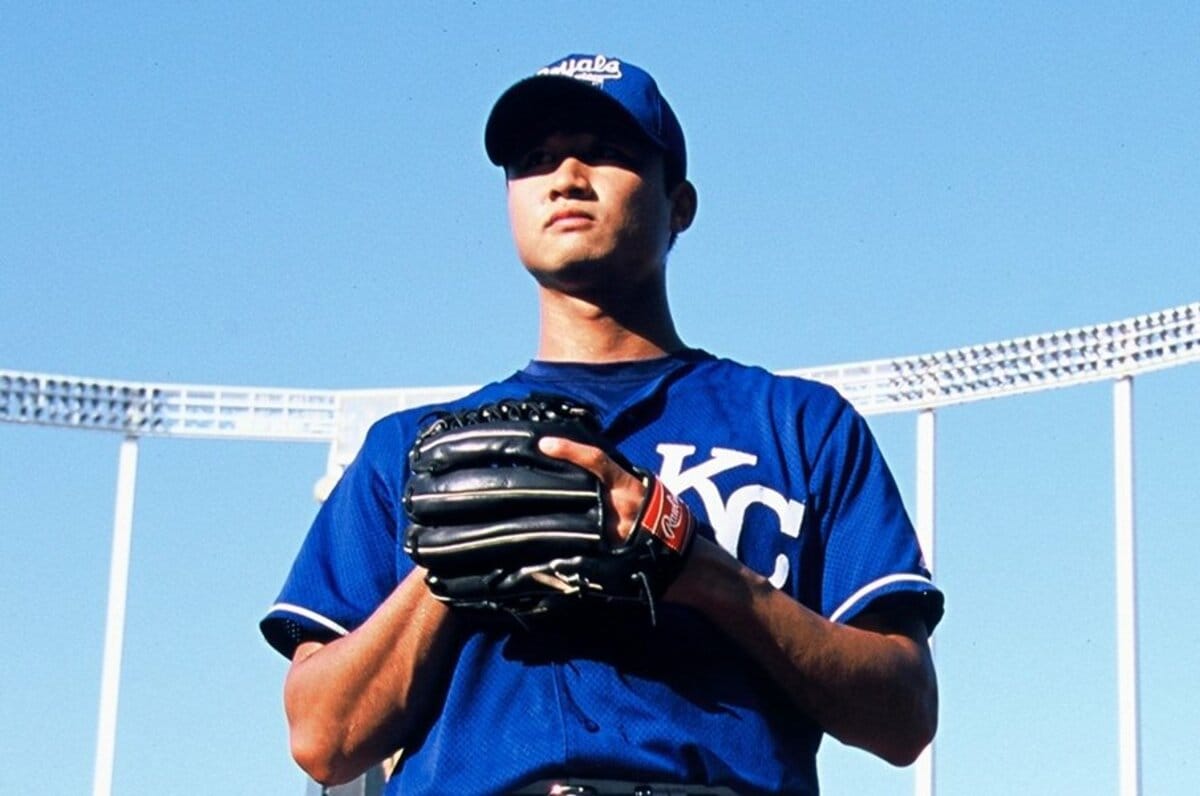 高校中退してメジャー挑戦…23歳の日本人が伊良部秀輝と対決“マック鈴木の伝説”「マイナーの用具係を経て…」伊良部が試合後に残した言葉 - MLB -  Number Web - ナンバー