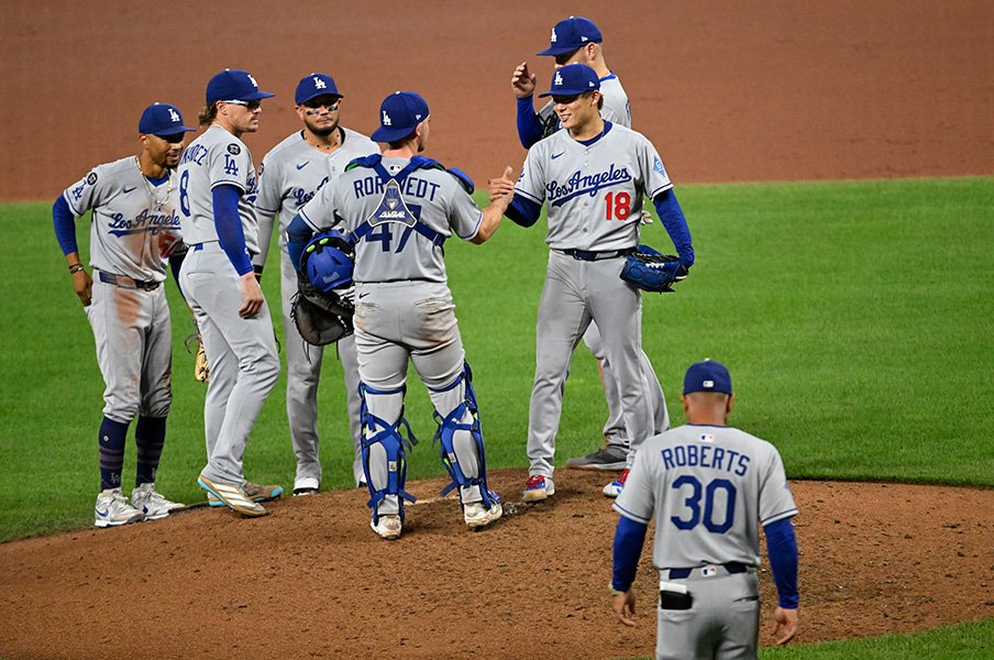 山本由伸の快投と衝撃の敗戦はドジャースを覚醒させるか？＜Number Web＞ photograph by Getty Images