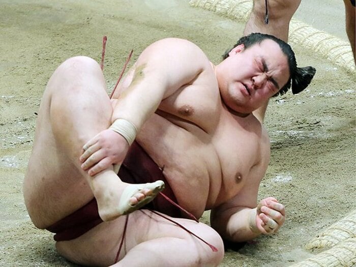 稀勢の里の問題は精神力ではない!学んで欲しい旭天鵬の“技術”とは。<Number Web> photograph by JIJI