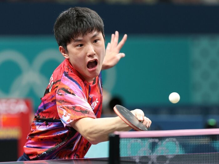 「高架下のような騒音」卓球・パリ五輪の“大きすぎる声援”はなぜ問題なのか? 現地で感じた「打球音が聞こえない」という重大な影響<Number Web> photograph by JIJI PRESS