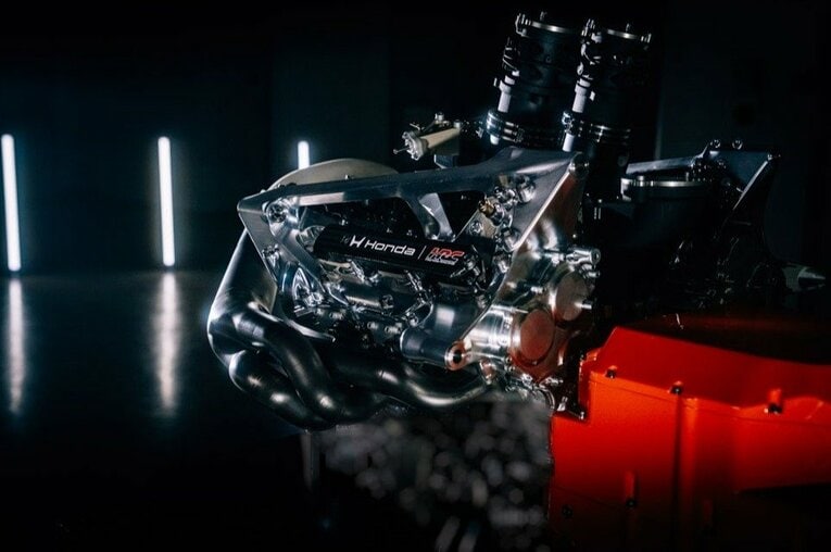 ホンダが今季投入する新たなパワーユニット「RA626H」。新規定に準拠し、電動パワーとエンジンパワーの比率が約50：50となる ／ photograph by HONDA