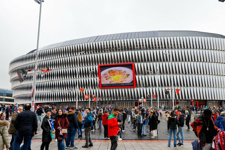 「クボには開幕前から…今はそれ以上の期待だ」MVP→徹底マークで不発も久保建英21歳“バスクダービー両軍サポの熱視線”をカメラマンは見た(9)