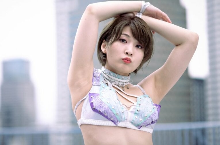 現在はフリーとして活動し、アイスリボンのシングルベルトを巻くプロレスラーの安納サオリ ／ photograph by Takuya Sugiyama