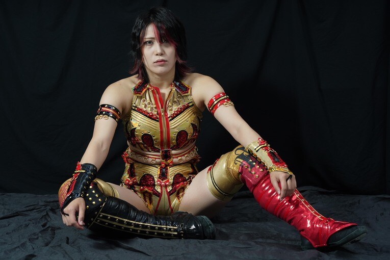 「林下詩美は強い。そのイメージを取り戻したい」王座陥落から1年弱…“カッコいい女”はスターダムの頂に返り咲けるのか《特別グラビア》(10)