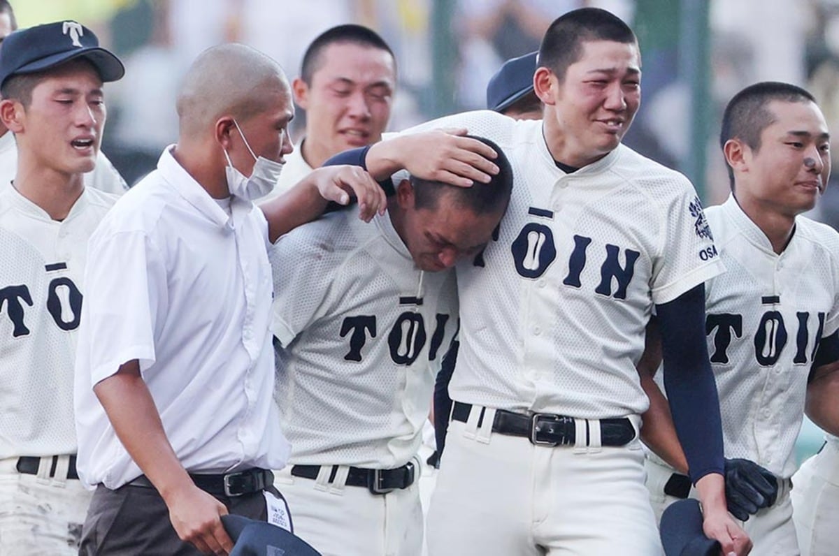 大阪桐蔭・西谷監督がいま明かす“9回逆転負け”あの下関国際戦の真相「たぶん初めてだった」甲子園騒然のトリプルプレーはなぜ生まれたか（3／3） - 高校野球  - Number Web - ナンバー