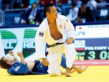 世界柔道3連覇達成、海老沼匡が目指すもの。~軽量級No.1のあくなき姿勢~<Number Web> photograph by AFLO