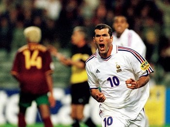 フランス EURO2000「プティが語るレ・ブルーとジダンの輝き」～史上初の快挙の舞台裏～＜Number Web＞ photograph by Getty Images