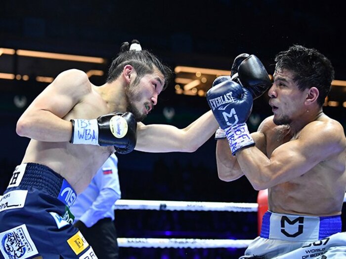 岩佐亮佑が“ボクシング人生最大”の敵地戦で痛恨の敗戦 「アウェーに慣れて、アウェーを忘れてしまった」＜Number Web＞ photograph by AFLO