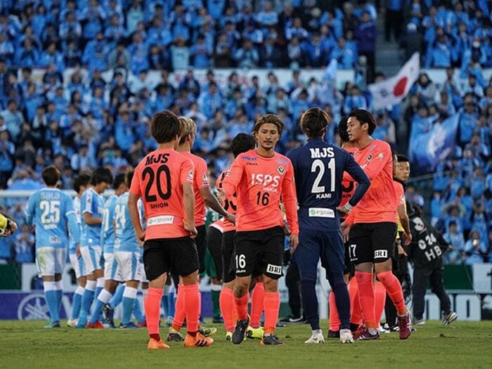 ジュビロは残るべくして残留し、ヴェルディは誇りとともに散った。＜Number Web＞ photograph by J.LEAGUE