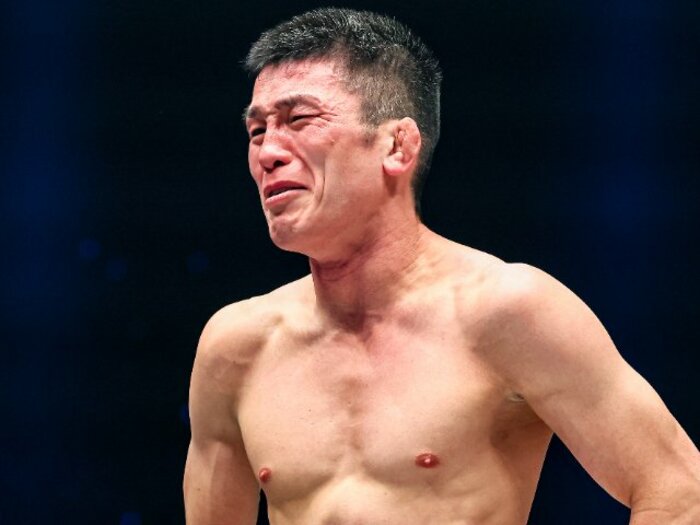 大晦日の放送事故「腕を折り、中指を突き立て…」青木真也43歳は本当に“丸くなった”のか？ カメラマンの胸を打った“哀しみ”「朝倉未来戦の予想はしない」＜Number Web＞ photograph by ONE Championship Susumu Nagao