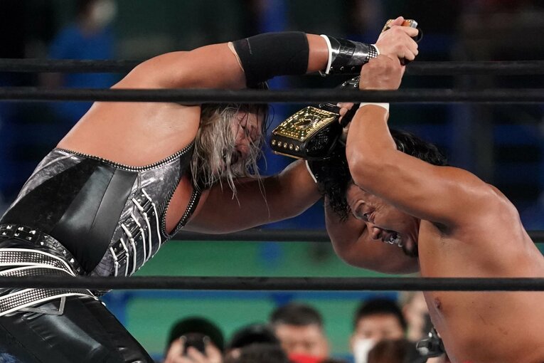 9月5日の復帰戦でEVILの挑戦を受けた鷹木信悟