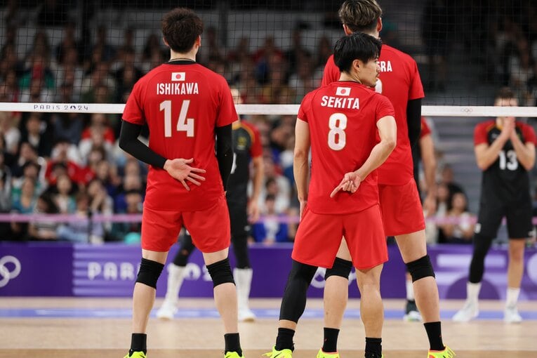 石川祐希、関田誠大（パリ五輪 ドイツ戦）©︎Kaoru Watanabe/JMPA