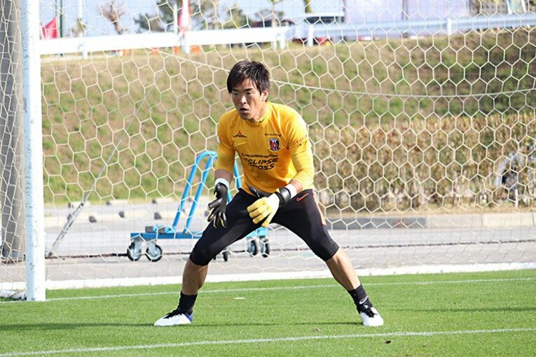 長年にわたって正守護神の西川周作も、リカルド流を理解しようと奮闘している©URAWA REDS