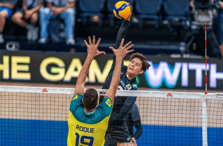 高橋藍　©︎FIVB