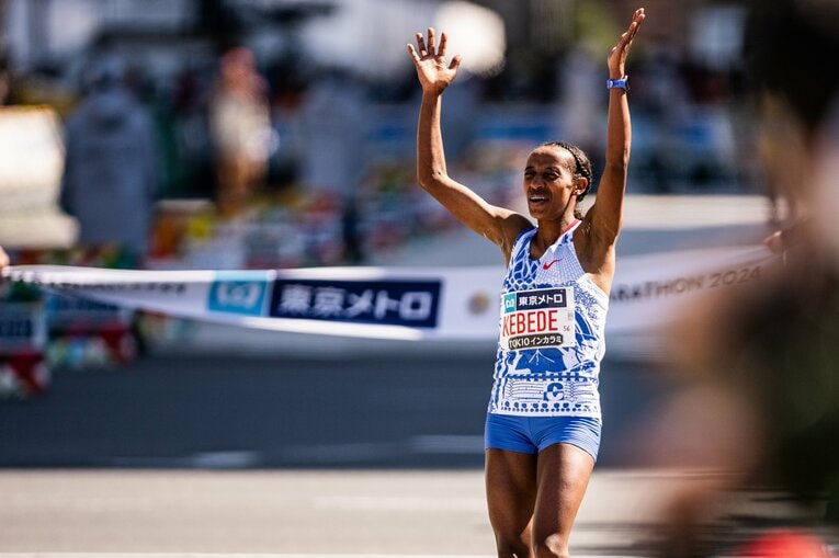 女子優勝はエチオピアのストゥメ・アセファ・ケベデは世界歴代8位の2時間15分55秒の高速レースだった　©Nanae Suzuki