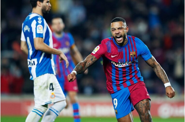 シャビ新監督41歳は暗黒バルサを救えるか 《メッシとの黄金連係・涙を撮ったカメラマン》が就任会見・初采配に見た“希望”とは(31)