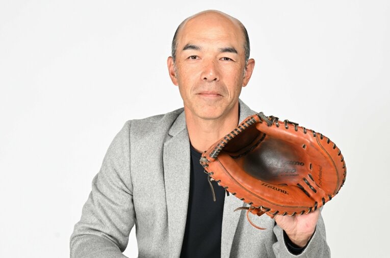 捕手としてプロ入りし、のちに外野手に転向した和田一浩。打者に専念して通算2050安打を記録した ／ photograph by Keiji Ishikawa