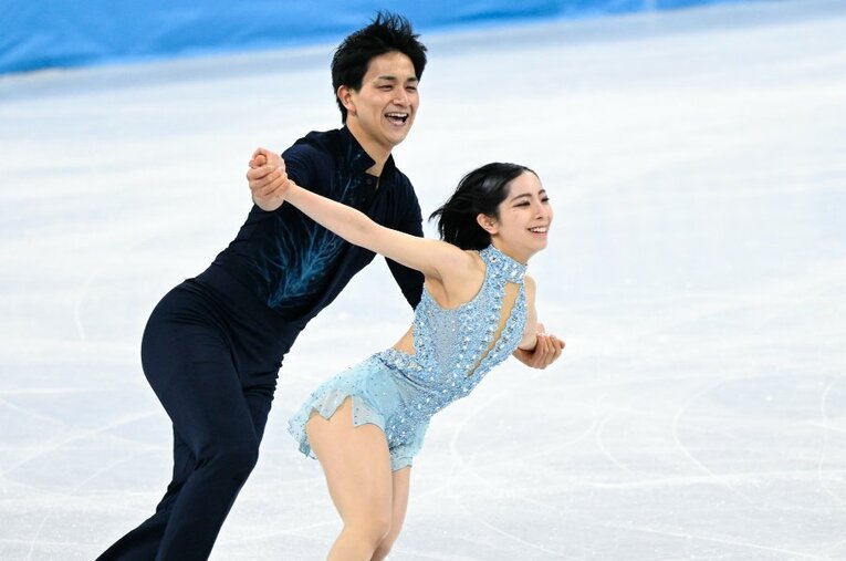 悲願のメダル獲得を果たした日本、フィギュア団体チーム。それぞれが最高の演技を見せたなか、光ったのはペアの三浦璃来・木原龍一だった ／ photograph by JMPA