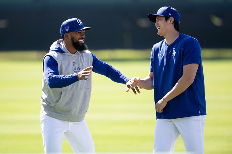 エンゼルス時代に大谷がデッドボールを当てたこともあるヘルナンデス（外野手）。同僚から声をかけられ…　©Nanae Suzuki