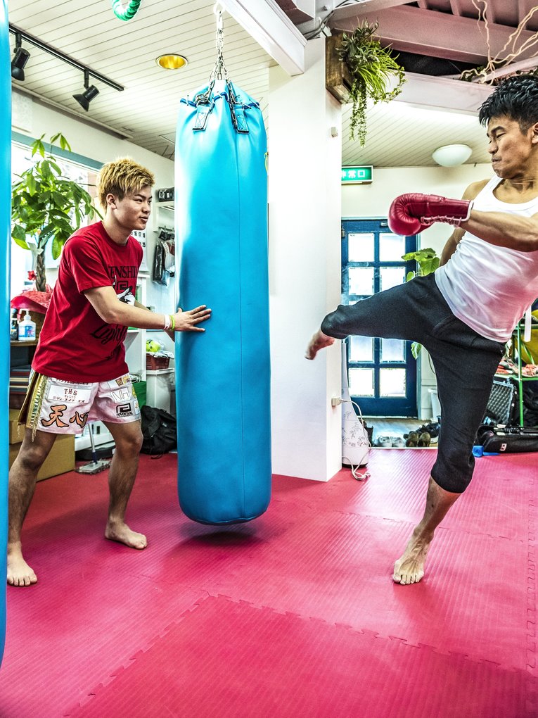 『Number DO』で対談した際の那須川天心と武井壮（2017年）　©Takuya Sugiyama