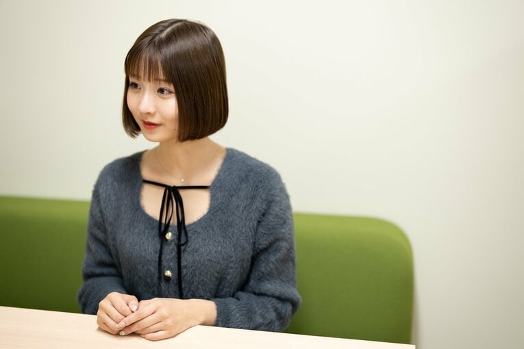 現役のビール売り子としても活動中のグラビアアイドル・倉沢しえりさん【スワイプするとそのほかの写真もご覧になれます】　©Shiro Miyake