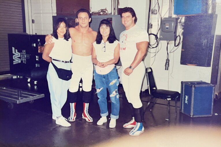 WWF参戦時に左から立野さん、ダイナマイト・キッド、山崎五紀、デイビーボーイ・スミス　本人提供