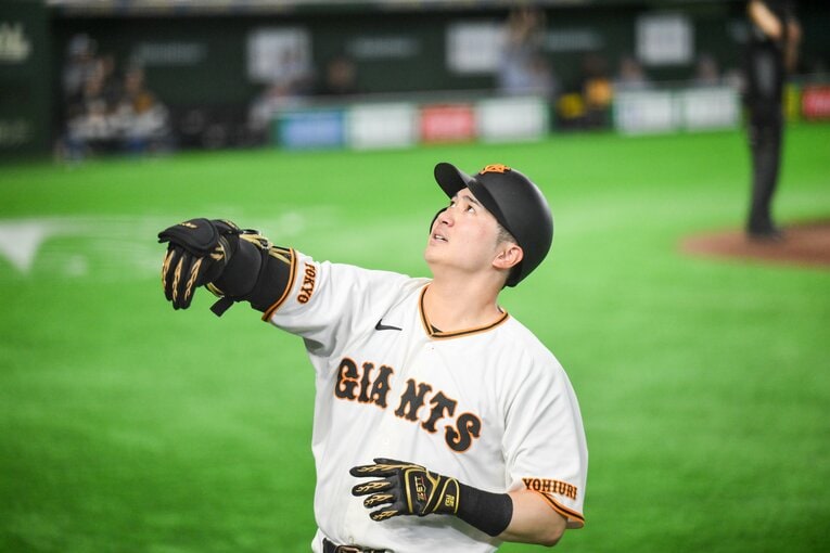 3月29日の阪神戦で今季1号を放った泉口友汰　©Nanae Suzuki