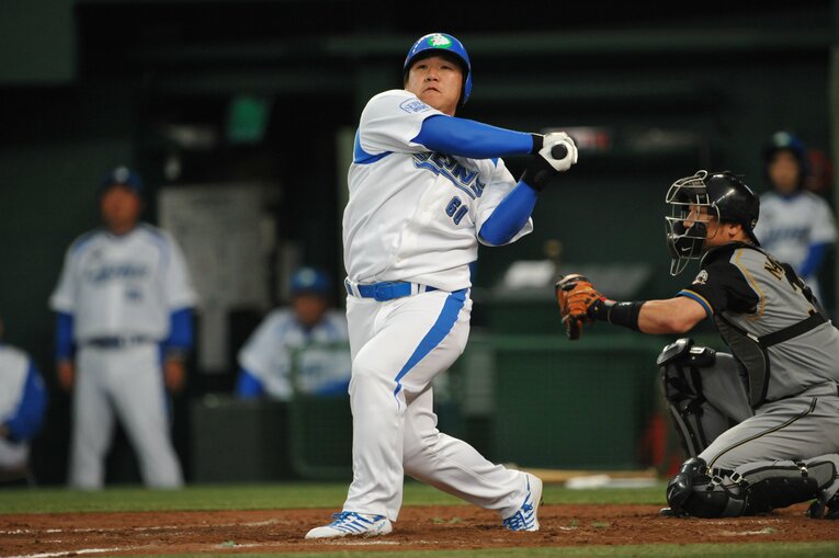 「サンペイ、三振してもいいからさ」“おかわりくん”ブレイク前夜の西武・中村剛也を救った言葉《祝・史上14人目の450本塁打》(26)