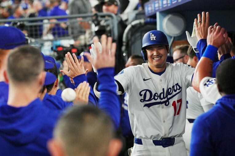 アスレチックス戦の3回、14号本塁打を放った大谷　©︎Shizuka Minami