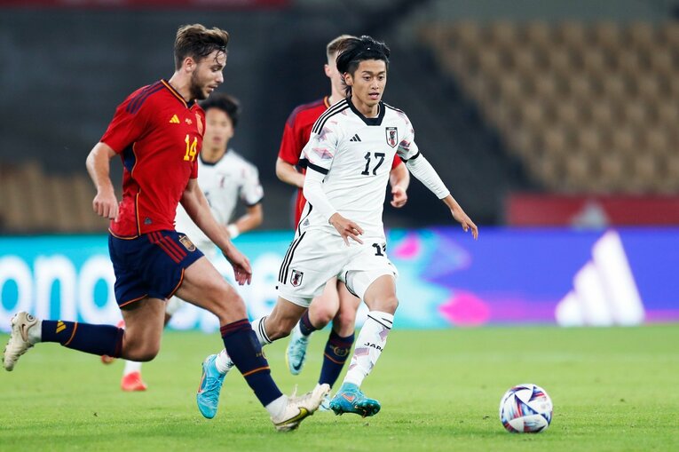 W杯前に日本人カメラマンが撮ったU-21スペインvs日本「リアルな実力差」ハイプレス空転の完敗を“未来予測”にしないためには… (48)