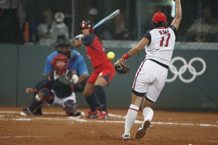 北京五輪決勝のアメリカ戦。2日で3戦413球を投げ抜いた　©JMPA