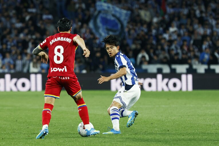 攻撃だけでなく、守備でも相手からボールを奪い切った　（撮影写真は右に続きます）　©Daisuke Nakashima