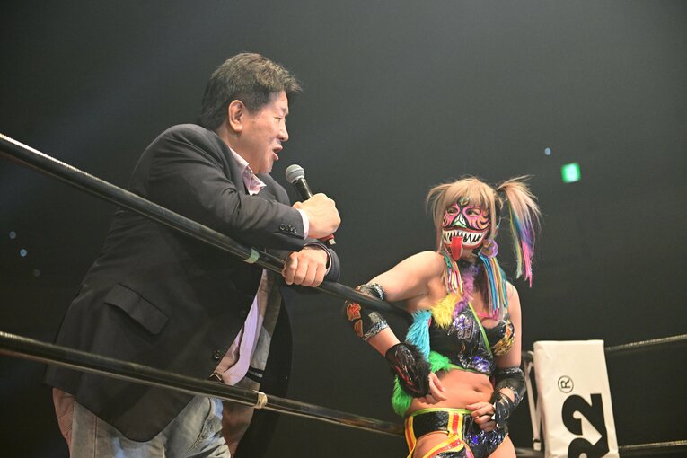 「お前、あの騒動があったのによく来たな」“今のプロレス批判”で炎上した前田日明に、ウナギ・サヤカがモノ申した真意「ぶん殴られようが…」(11)