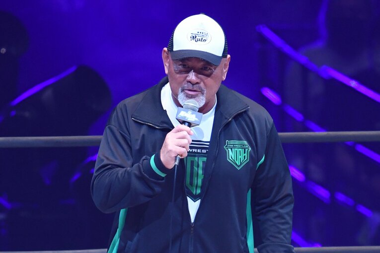 「来年の春までには引退します」と宣言した