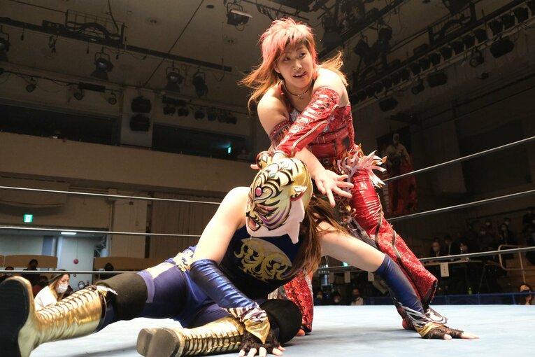 「タイガー・クイーンの涙を見た」佐山聡考案の“新技”で勝利も…彩羽匠戦で崩れかけた女性版タイガーマスクの“謎”(35)
