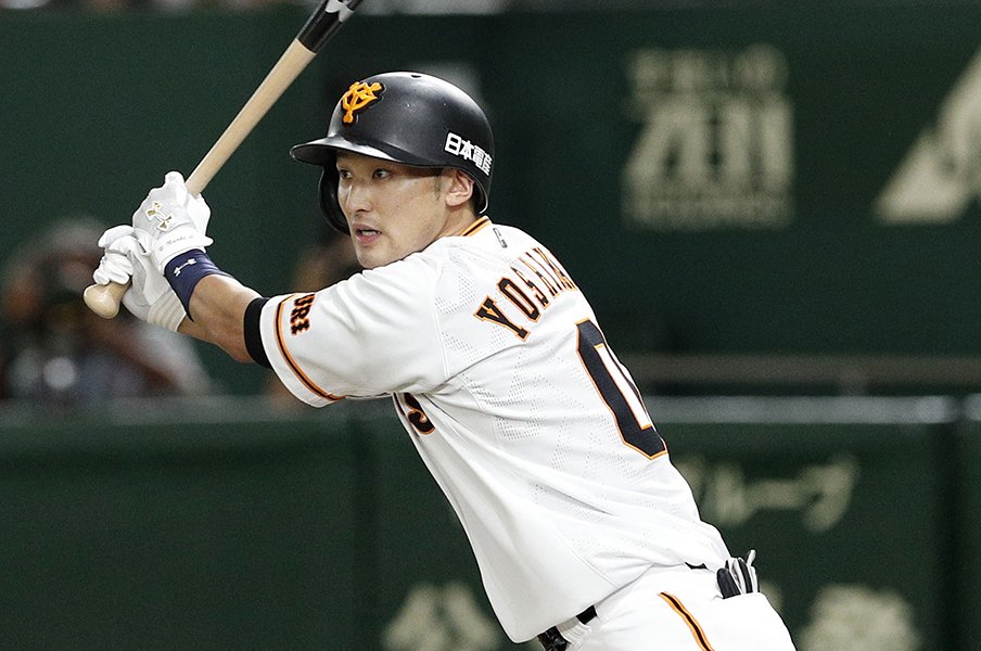 丸佳浩、坂本勇人を活かす1番打者。巨人キャンプの鍵は吉川尚輝に。<Number Web> photograph by Kyodo News