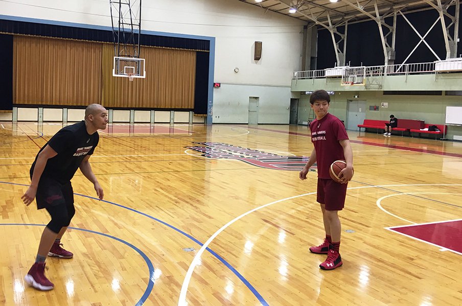 川崎と辻直人に運の流れが来ている!?Bリーグ最終盤、黒星をプラスに。<Number Web> photograph by Naoto Tsuji