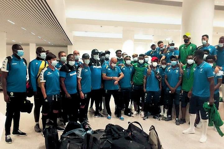 状況は夜明けまで落ち着かなかった　©Facebook Fédération Gabonaise de Football