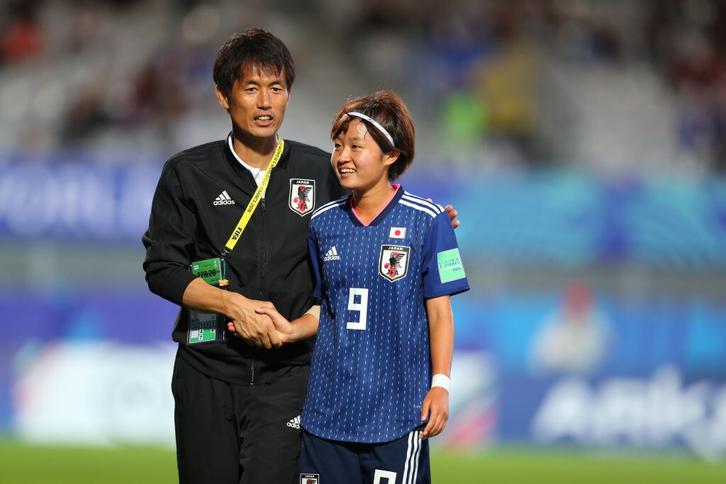 2018年のU-20W杯での池田太監督と宮澤　©Getty Images