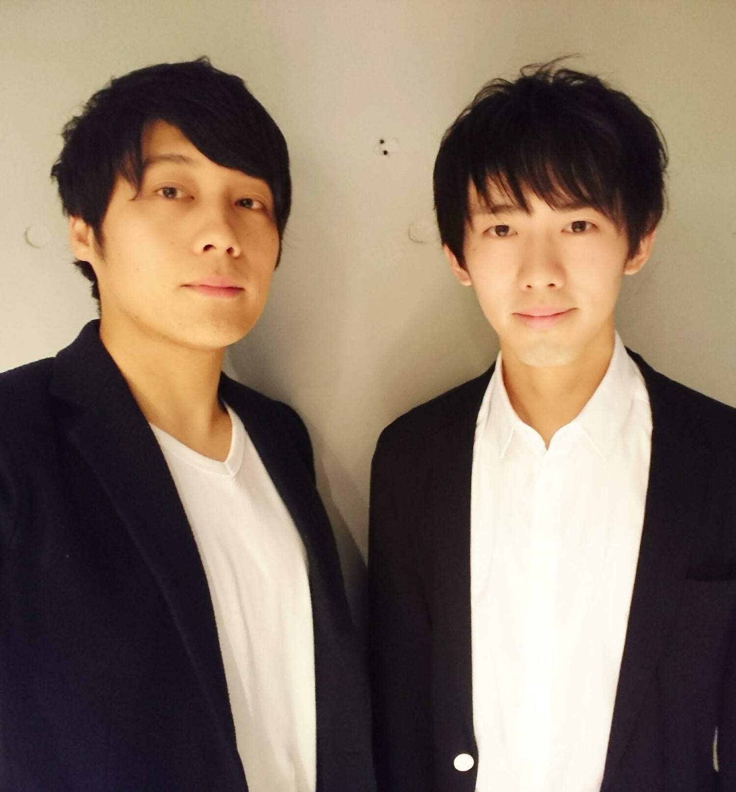 お笑いコンビ・テンポイントの松下慎平（左）と、相方の後藤祐太　©Shimpei Matsushita