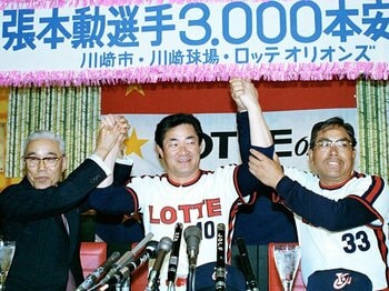 張本勲は、打者として本当に偉大だ。あっぱれ！な記録5つをほめ殺す。＜Number Web＞ photograph by Kyodo News