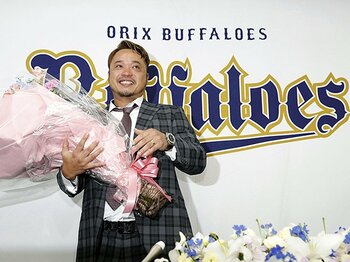 小谷野栄一は引退表明後も全力で。松坂世代とオリックスに送る感謝。＜Number Web＞ photograph by Kyodo News