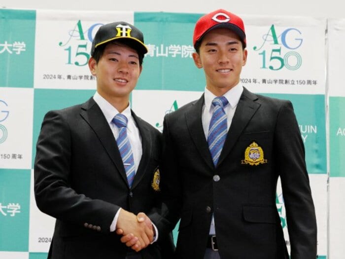 ドラフトウラ話《阪神1位指名》「まさか自分が…」指名の瞬間、なぜ本人から“表情が消えた”？ そのとき現地記者が見た“広島ドラ1” の気遣い＜Number Web＞ photograph by Shigeki Yamamoto