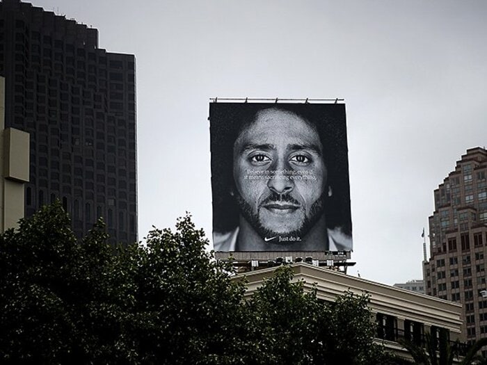 ナイキの広告戦略に全米が驚愕。反トランプの元NFL選手が前面に。＜Number Web＞ photograph by Getty Images