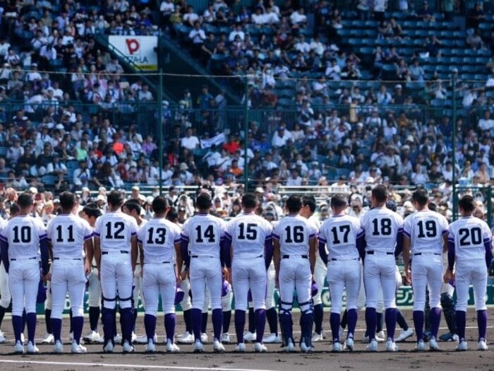 高校野球“124人が寮生活”の実態「3年生は個室」「スマホ禁止ルール、なぜ不要?」青森の強豪監督がズバリ…入部時に書く“ある誓約書”<Number Web> photograph by Shigeki Yamamoto