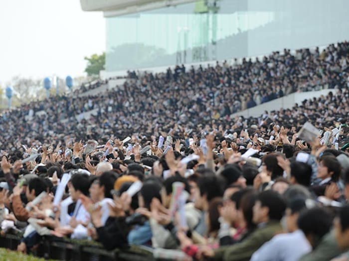 「ブサイク」「おばさん」というヤジも…高知の人気女性ジョッキーが経験した“容姿への誹謗中傷”「女性騎手はアイドル化している」＜Number Web＞ photograph by Keiji Ishikawa