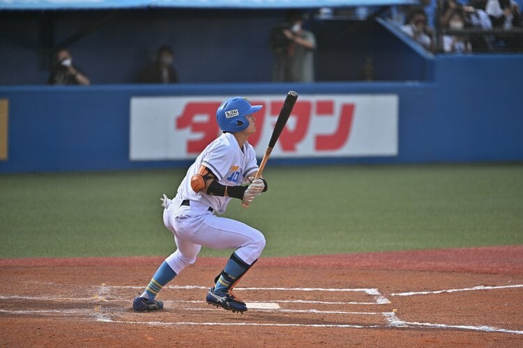 開成高野球部、1000年に1人の逸材」偏差値70超・東大合格者全国1位の開成高から東大野球部で主力になった“スゴい天才”ってどんな人生？ - 高校野球  - Number Web - ナンバー