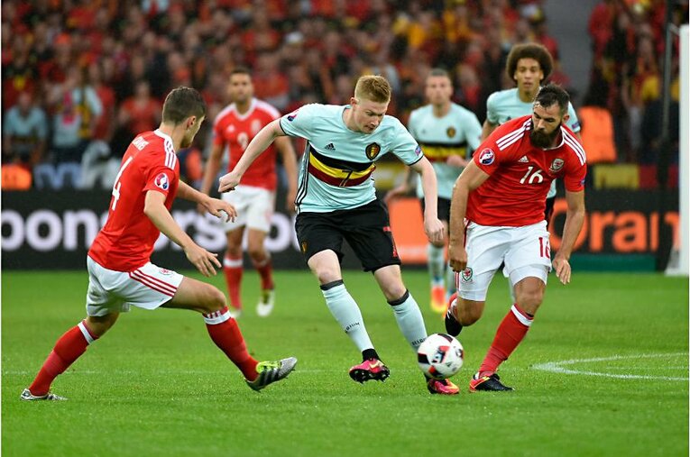 EURO2016のデブライネ©Takuya Sugiyama／JMPA