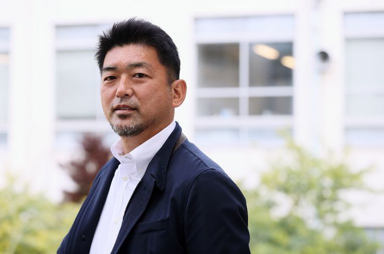 引退後はパドレスのフロントとして、選手の育成やチーム編成に携わった斎藤隆さん。現在はNHK BSのMLB中継などで解説を務める ／ photograph by Shigeki Yamamoto