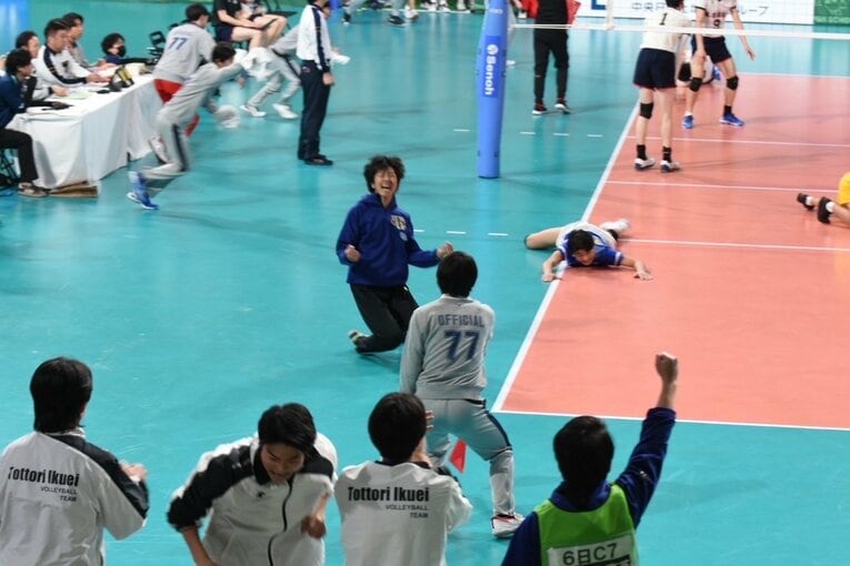 春高バレー2回戦／鳥取中央育英高校vs.慶應義塾高校